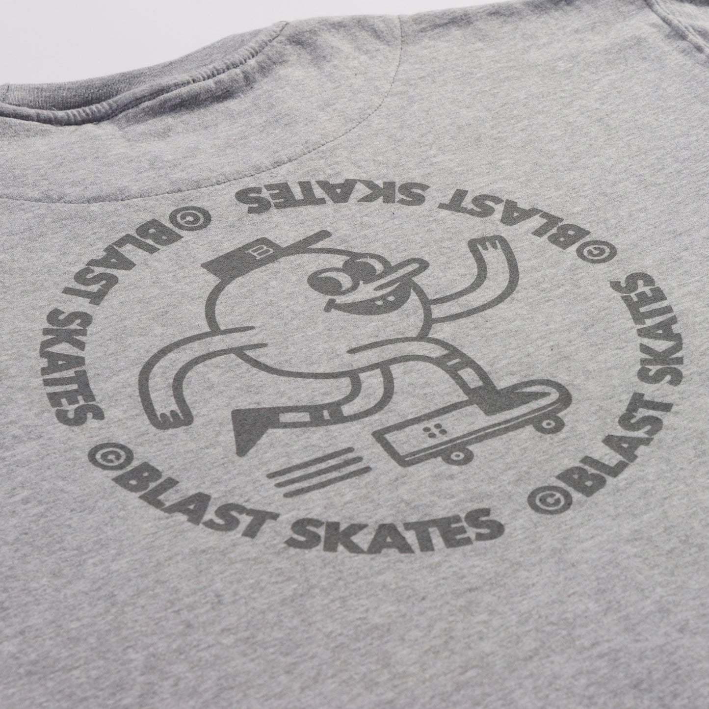 ASH ROUND LOGO CREW NECK