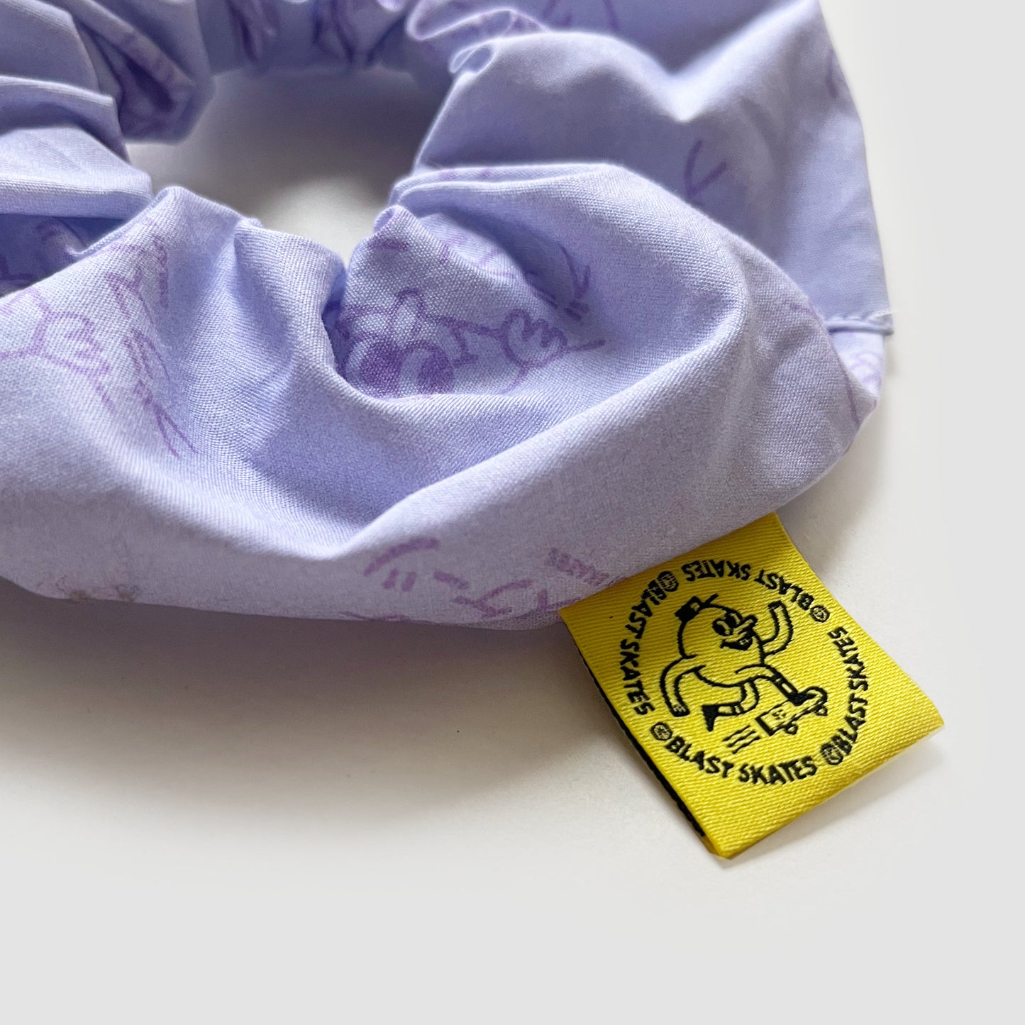 BLAST SKATES SCRUNCHIE