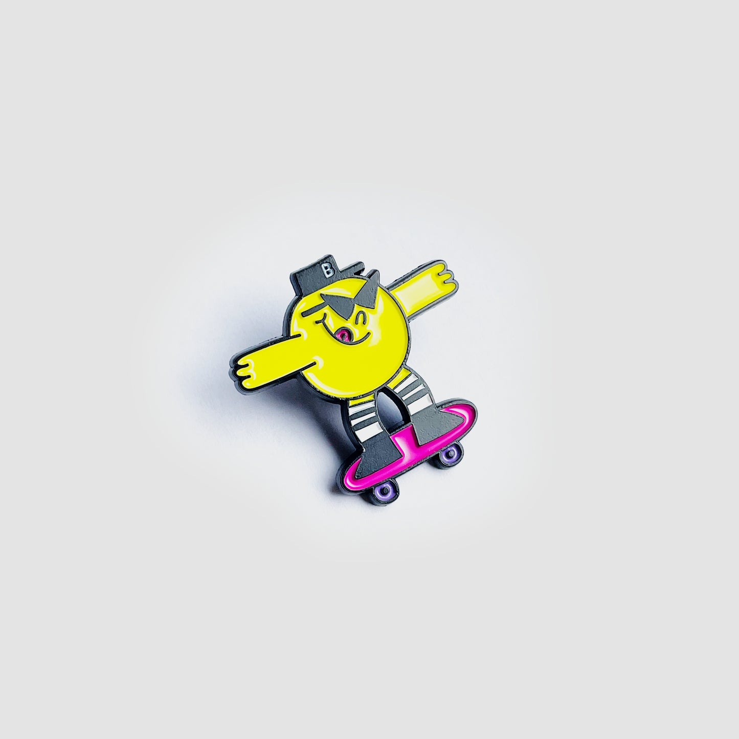 GR8 SK8 PIN