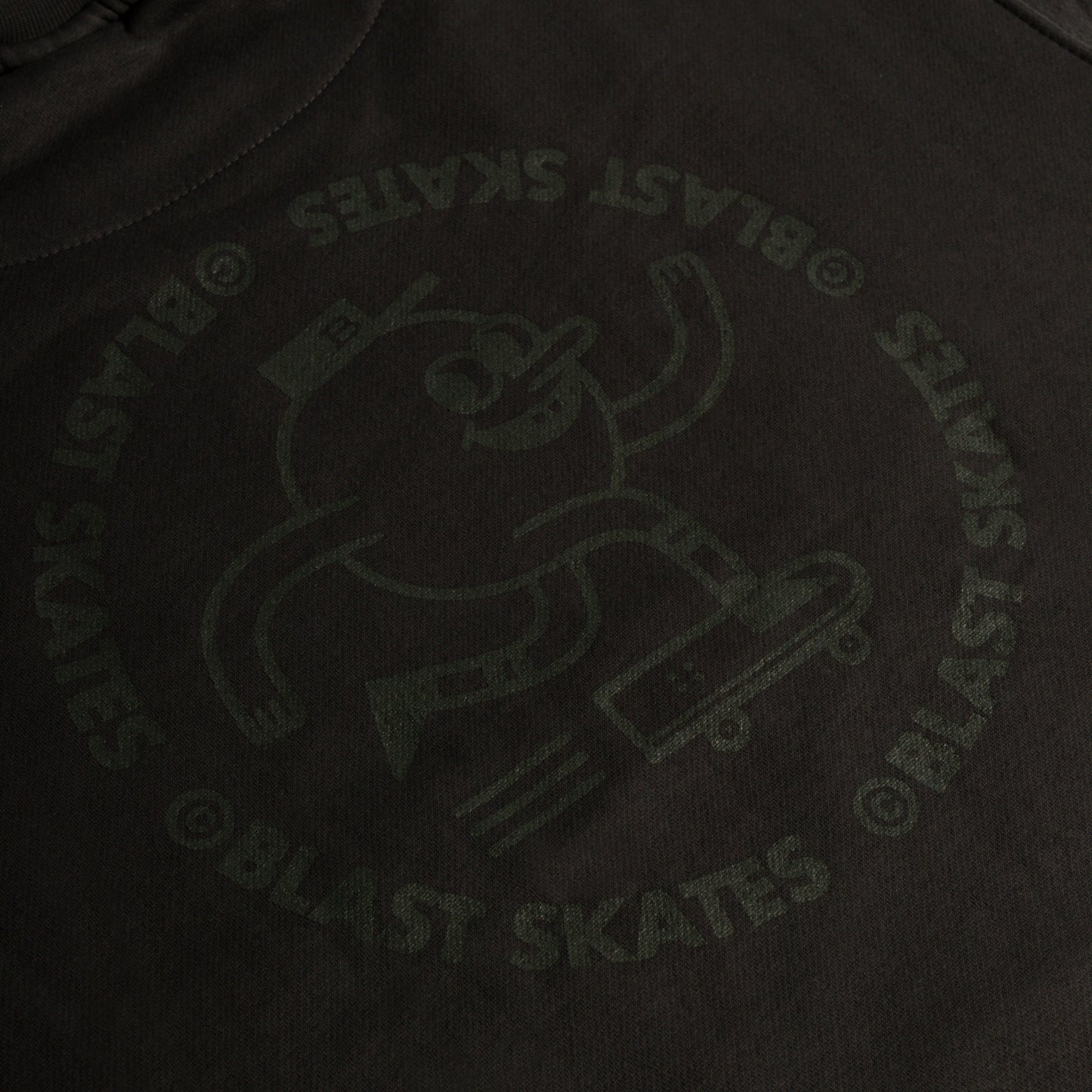 CHARCOAL ROUND LOGO CREW NECK