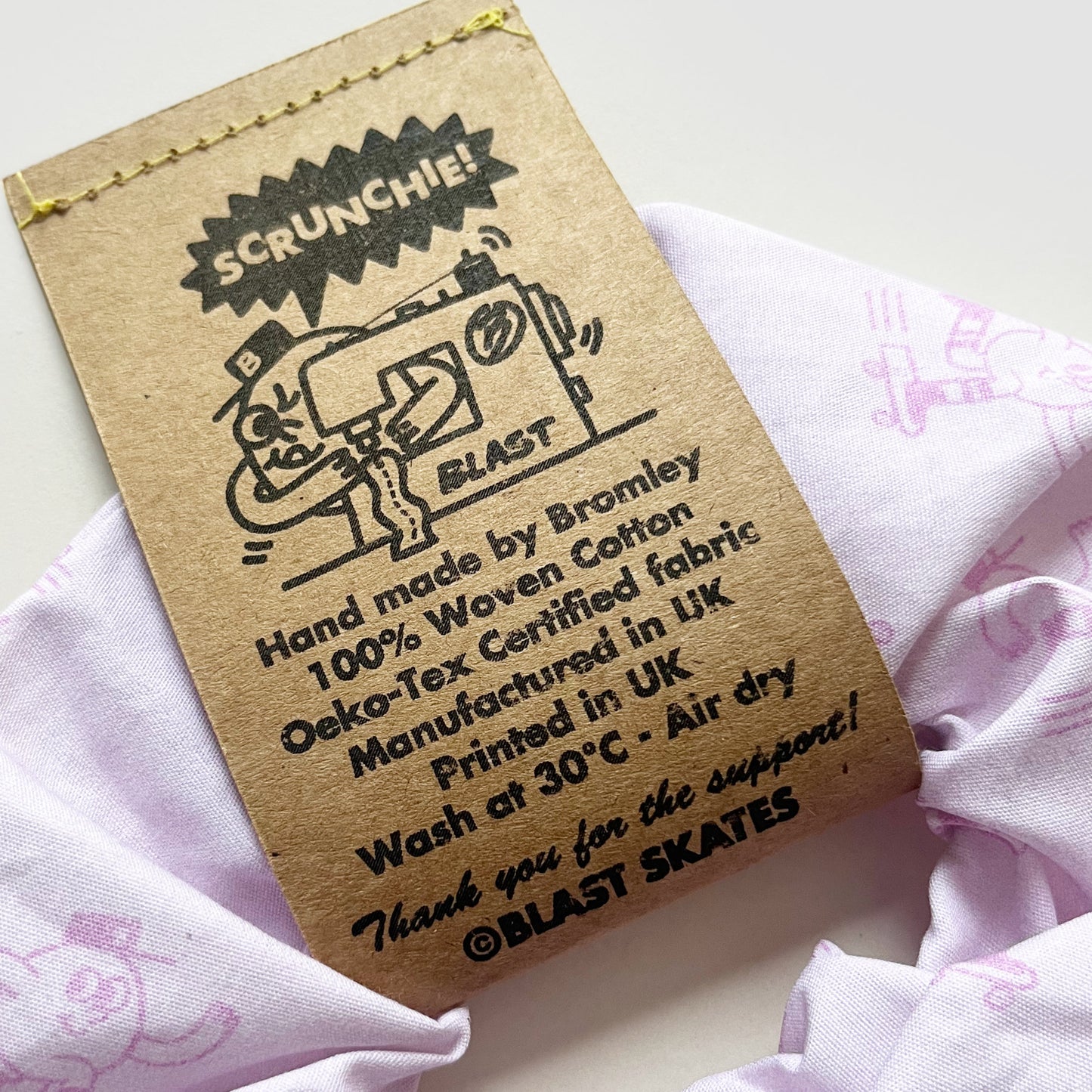 BLAST SKATES SCRUNCHIE