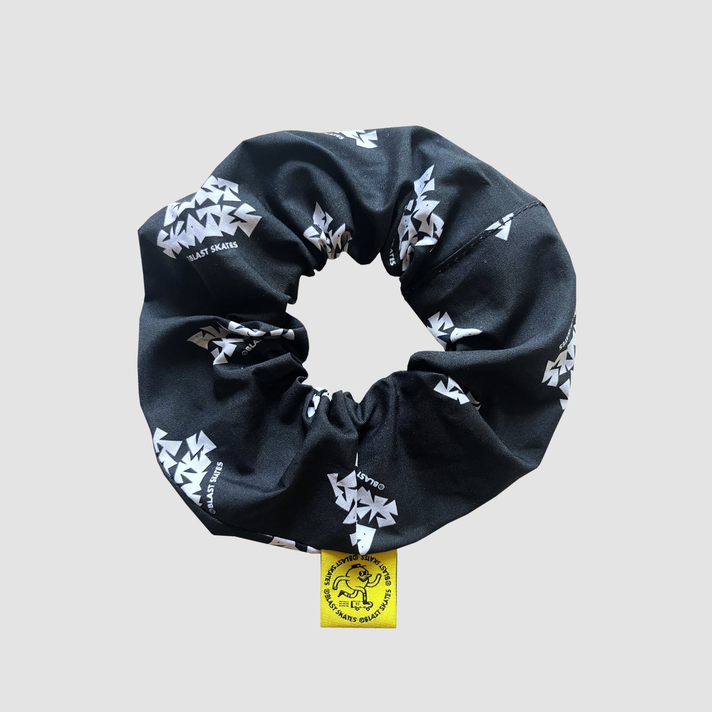 BLAST SKATES SCRUNCHIE